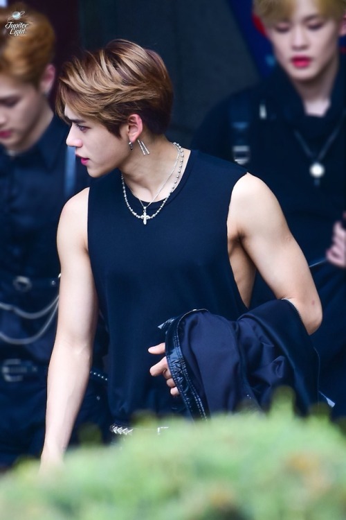 990125:© JUPITER LIGHT | do not edit.