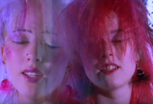 scr33ncaps: Fuzzbox - Love Is The Slug  ain’t that right