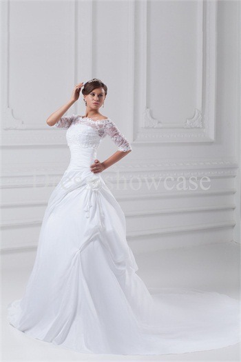 Wonderful Ruffles A-Line Pear Portrait Court Train Wedding Dresses http://www.Dress-ShowCase.com/Wonderful-Ruffles-A-Line-Pear-Portrait-Court-Train-Wedding-Dresses-p23139.html