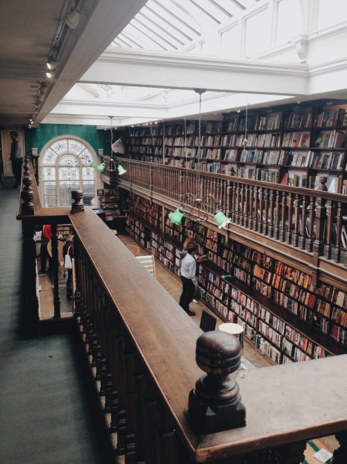 expatesque:7.8.16 // Favorite bookstore in London.