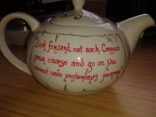 bloodmemoriesit:Six Duchies Teapot :-) painted by: Lorna Penasource: Facebook