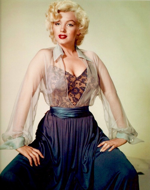 alwaysmarilynmonroe:  Marilyn by Nickolas Murray in 1952. 
