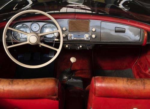 frenchcurious:BMW 507 Roadster Series II 1958. - source RM Sotheby’s looks good