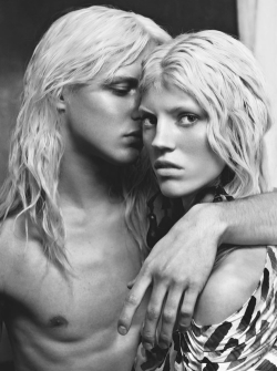 amy-ambrosio:  Devon Windsor and Dylan Fosket by Victor Demarchelier for Numéro #153, May 2014. 
