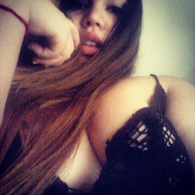 YALAYABİLECEĞİM BİR KİLOLU OLSA,SEN GİBİ.SAATLERCE YALASAM DELİ GİBİ&hellip;;)