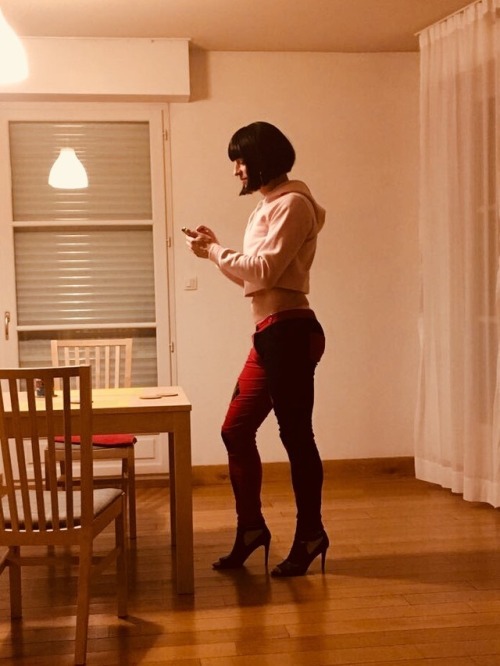 distractedbypleasure: Heels make such a difference.  @bigdaddygape  become her, live for her