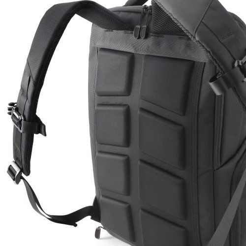 High Performance BackpackFind out more: www.bit.ly/elecom-bmbp03tmjBM-BP03BK (black)BM-BP03GY (gray)
