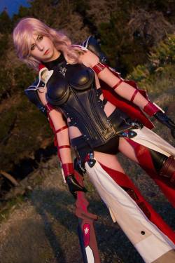 cosplaygonewild:Lightning Returns by Giu Hellsing