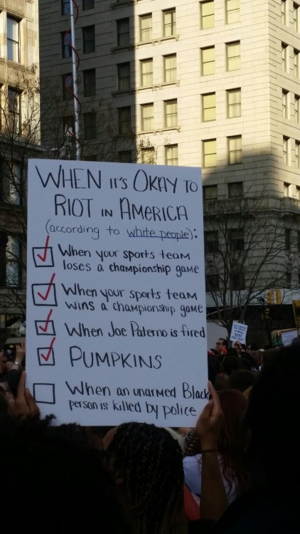 damnyounick:  lareinaana:  neutrinosky:  babycakesbriauna:  trebled-negrita-princess:  onemanbandstand:  Union Square, New York, April 29  PUMPKINS?! THE FUCK?   Never forget the pumpkins   Pumpkin Spice Lattes  no white folk actually rioted and destroyed