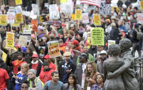 micdotcom:  Stunning photos show protesters in St. Louis demanding justice for police brutality Follow micdotcom  