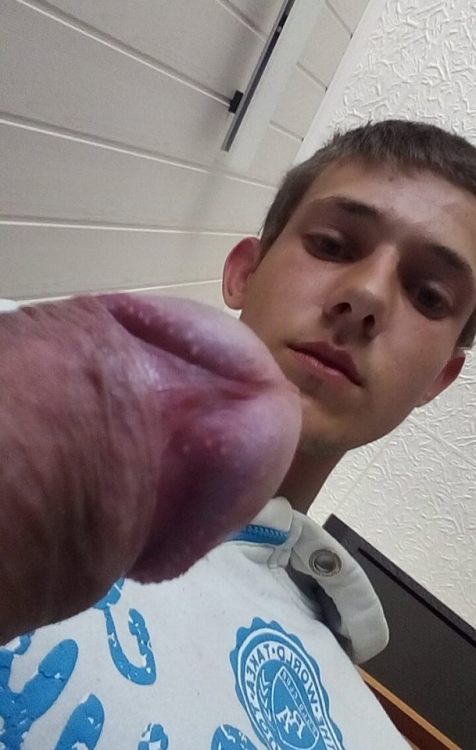 XXX felix1220:  Young straight french with a photo