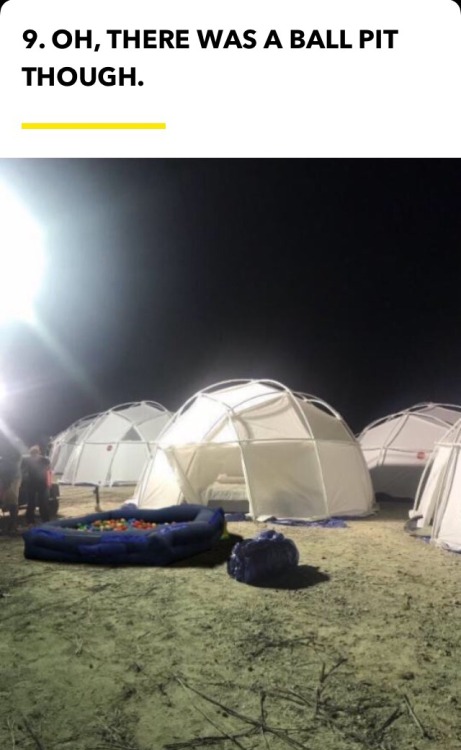appleshampooing:Whoever photoshopped the Dashcon ball pit into this photo from the Fyre Festival did