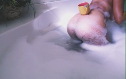 asleepylioness:   I had loads of fun with this one! I mean who doesn’t love ass and tea! (: thank you always helping me open up my creativity!  I want in that tub. Now. Pronto. Blam. Wiggling my nose. (Am i there yet?) Ugh you are so gorgeous. What