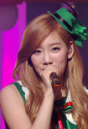 sonesource: Soshi Christmas Countdown 🎄 December 5th: Kissing You (Christmas Fairytale)  