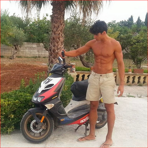 studposse:  Going’ bikin’ with his jockbros