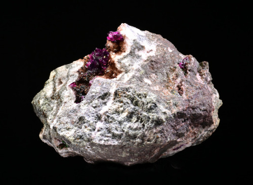 hematitehearts:  RoseliteLocality:   Aghbar Mine, Bou Azzer, Souss-Massa-Draâ Region, Morocco