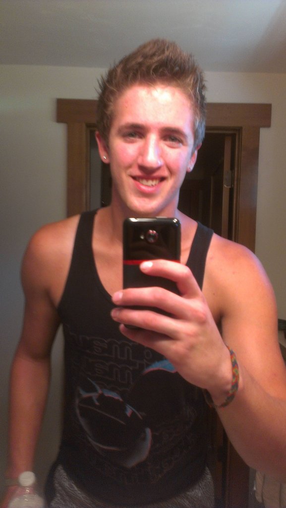 ratethestraight:  Rate Andrew here with 50 likes/reblogs if you think he makes the