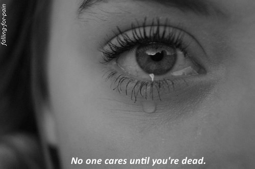 little-bluebirdd:  Ive become nothing but a suicide case.