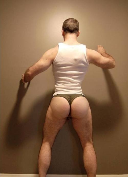manthongsnstrings:  Hot man ass