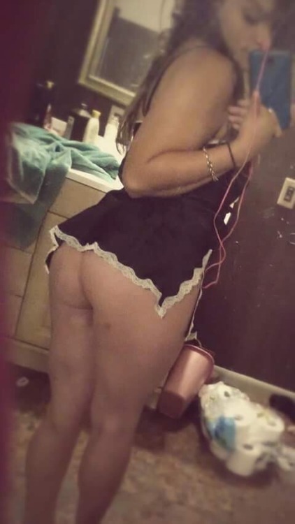 sluttyexgirlfriends: Check out this slutty girl & submit yours to be featured!