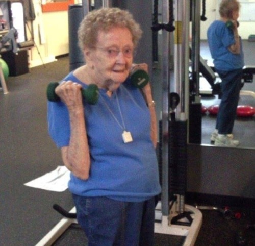 Caught bae creepin in the gym. She’s so silly 😍