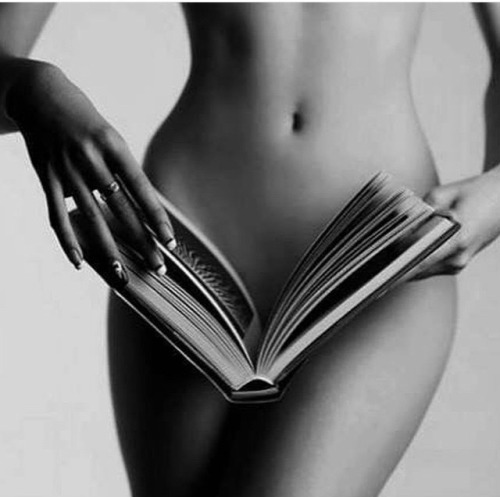 inelligenceissexy:I like reading ;)))