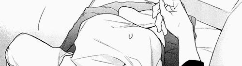 鳴る神の少し響みてさし曇り雨も降らぬが君を?