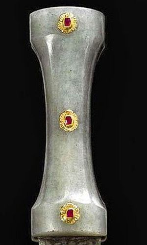 art-of-swords:  Ruby-Set Jade-Hilted Dagger  Dated: circa 1700 Culture: Ottoman