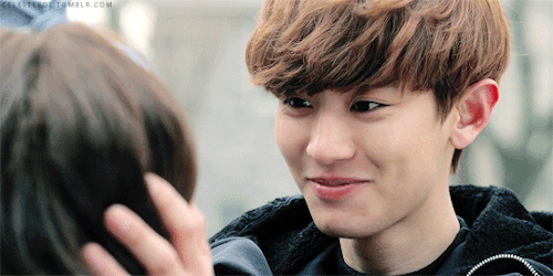 celestyeol: how chanyeol keeps his girl warm ;u;