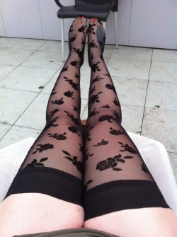 karla-roses:New thigh highs for Thursday,