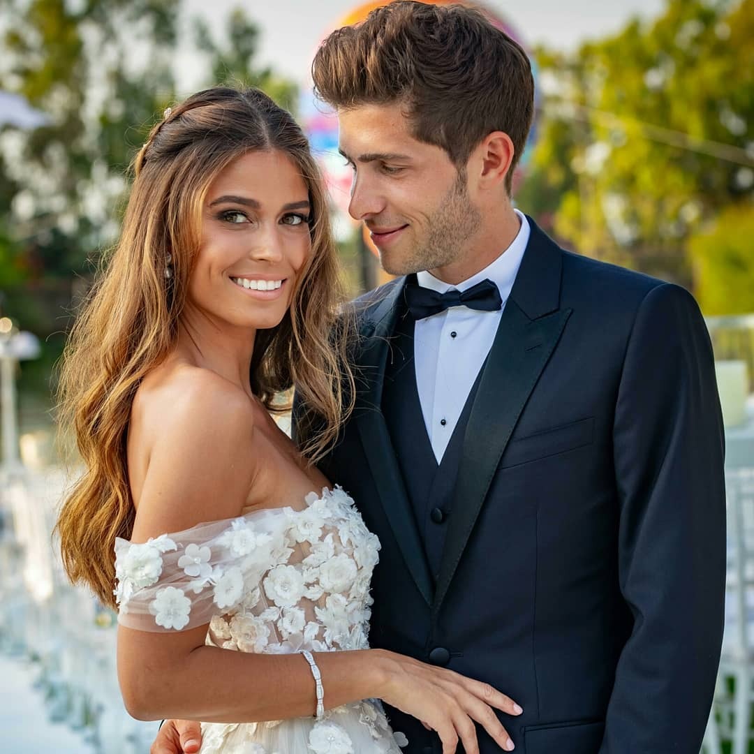 footballers-wags-kids:  30.05.2018 Sergi Roberto and Coral wedding 💍💐  Pic: