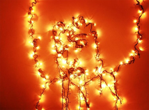 wetheurban: Christmas Light Sculptures, Laura Adel JohnsonPerth-based artist Laura Adel Johnson’s li