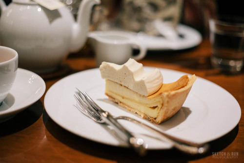 elaeye:HARBS - Coconut Tea & Irish Cream Cheesecake | Sketch and Run