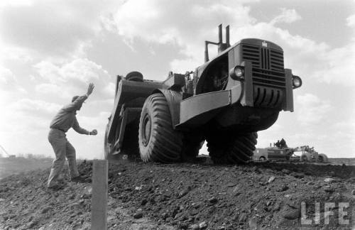 Greer Earth Moving School(Al Fenn. 1957)