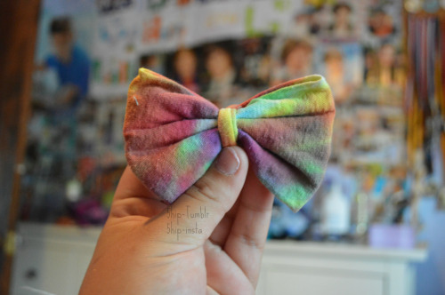 5hip:*********DO NOT DELETE TEXT*************THIS BOW IS FROM HEREAND YOU CAN BUY THEM FROM HER