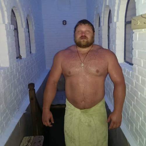 fiendish8:  russian strongbear alexander lysenko 