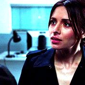 doctoratomic:  Shaw being 1000% done with Root.  Damn. Those eye rolls are all kinds of awesome.