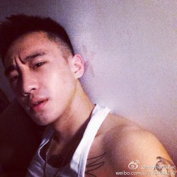 vernonlqchan:Chinese handsome guy Zac! I like his tatoo