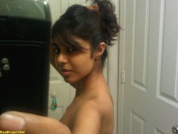 fuckingsexyindians:  Indian self shots in