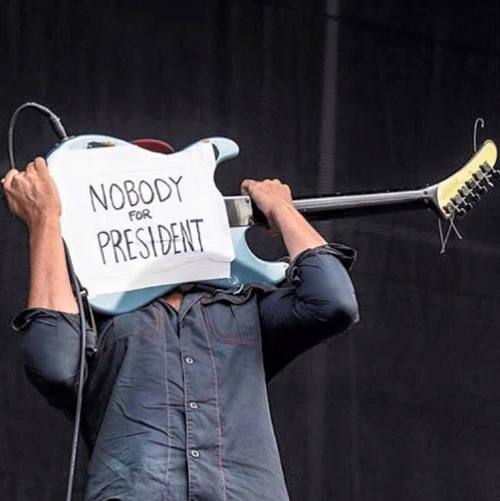  Nadie para presidenteTom Morello, de Rage Against the Machine, en el Lollapalooza, 2016.