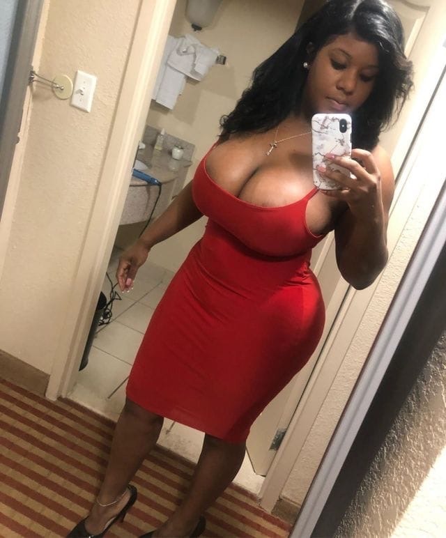 fletchertrowan:westsideplayalisticadillacmuzik:Red DressKiller Curves