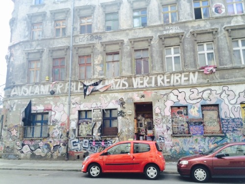 lieder-die-wir-lieben:  #ausländerbleibennazisvertreiben #berlin