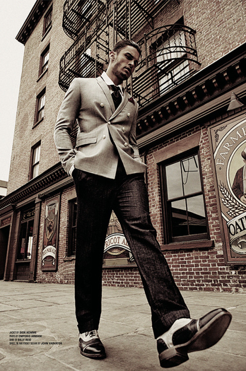 justthedesign:  Blazer By Dior Homme, But Check Out The John Varvatos Shoes 