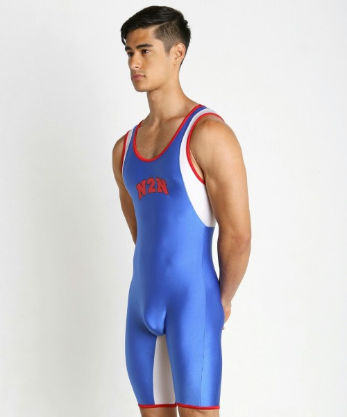 andaman382:  lalycradude:  lycladuk:  Going straight on my shopping list :))  Asian man! He looks great in spandex!   So fucking hot 