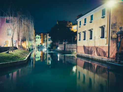 We see Treviso in the dark, and we photograph it24 Febbraio 2019 - Scatti fatti a Treviso cercando d