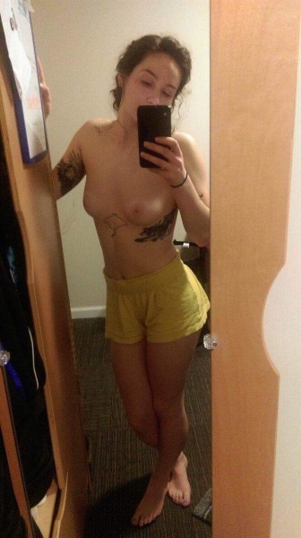 boneralert89:  Anonymous submission of sexy girl part 1  Comments encouraged