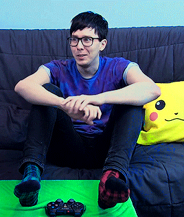 thespianhowell:phil being super cute in specs and his best shirt