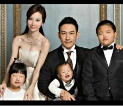 New Post has been published on http://bonafidepanda.com/chinese-man-sues-wife-ugly-120k-wins/Chinese Man SUES His Wife for being UGLY – 120k$ and WINS!This is a pretty crazy story about love and beauty. It’s about a man named Jian Feng, who is allegedly