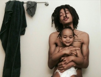 mylittlebagoftricks: chrissongzzz: ✊🏿  💜💜💜💜💜💜 
