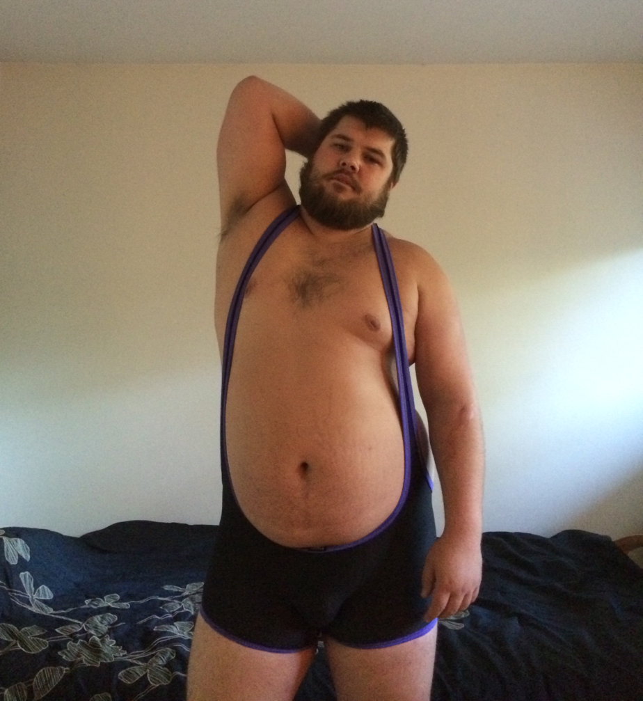 cubtastic:  chubpornlover:  ontbearchaser:  ravenclaw-prefect-anthony, posing in